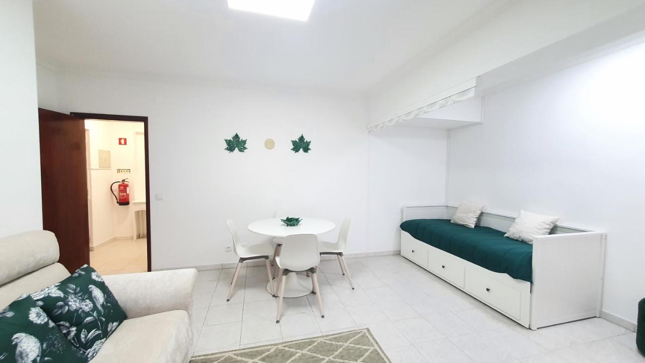 Caldas Da Rainha'S Green & White Εξωτερικό φωτογραφία